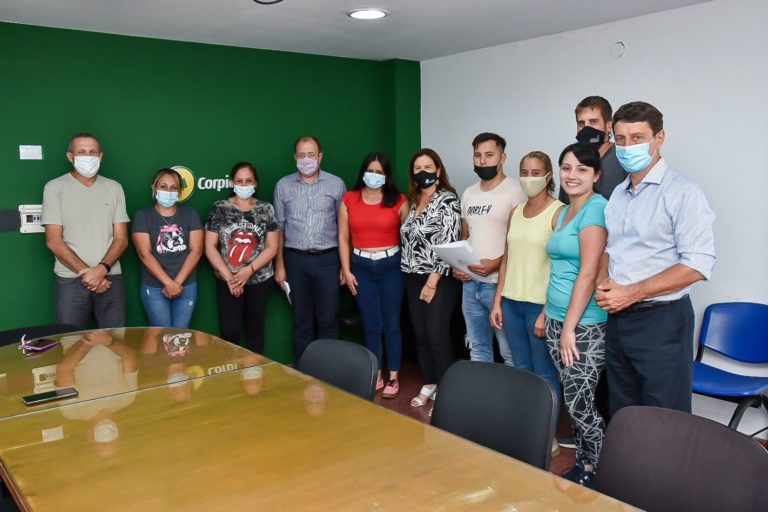 Rauschenberger entregó un crédito a la cooperativa “La Histórica” y una nueva matrícula en CORPICO