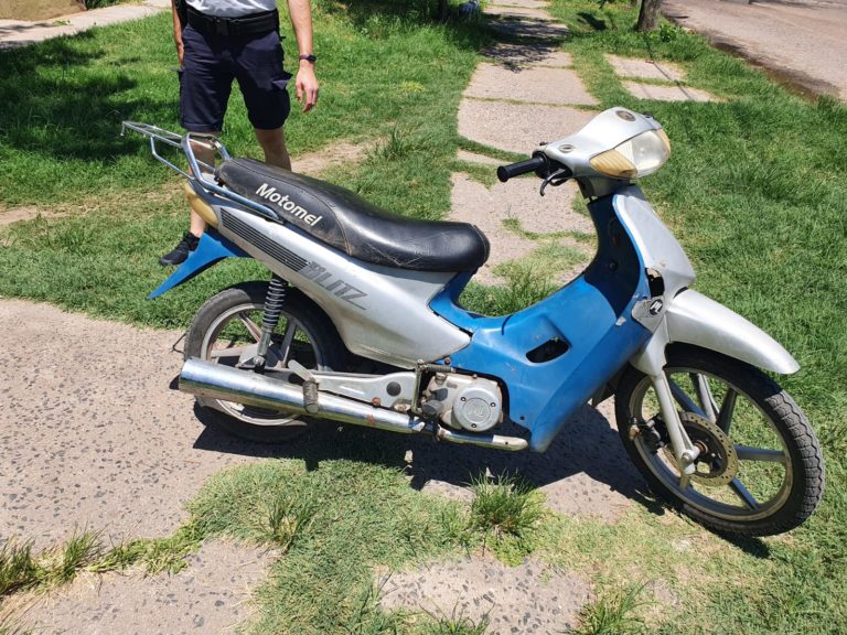 La Policía recuperó en barrio Malvinas una moto robada e identificó a un menor adulto