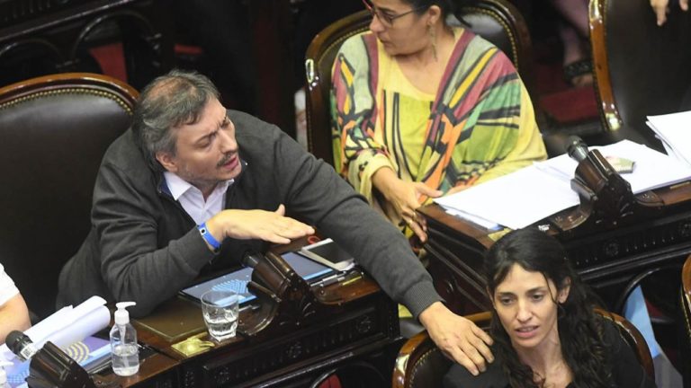 Máximo Kirchner, a la oposición: “Juegan a ver quién es más duro y se olvidan del país”