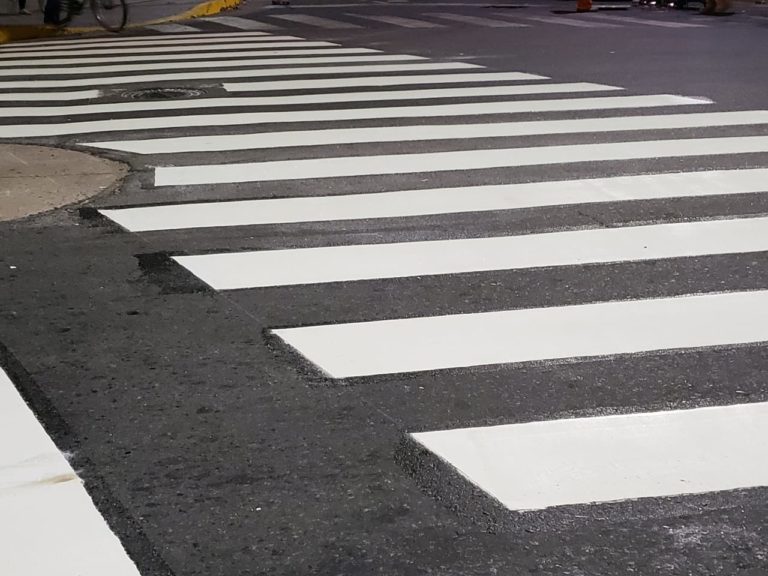 Anuncian modificaciones en el tránsito por trabajos en un paso a nivel