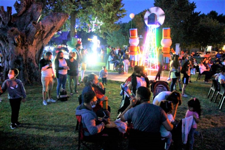 Se inaugura el paseo navideño del Centro de Empleados de Comercio: “Un espectáculo para disfrutar en familia”