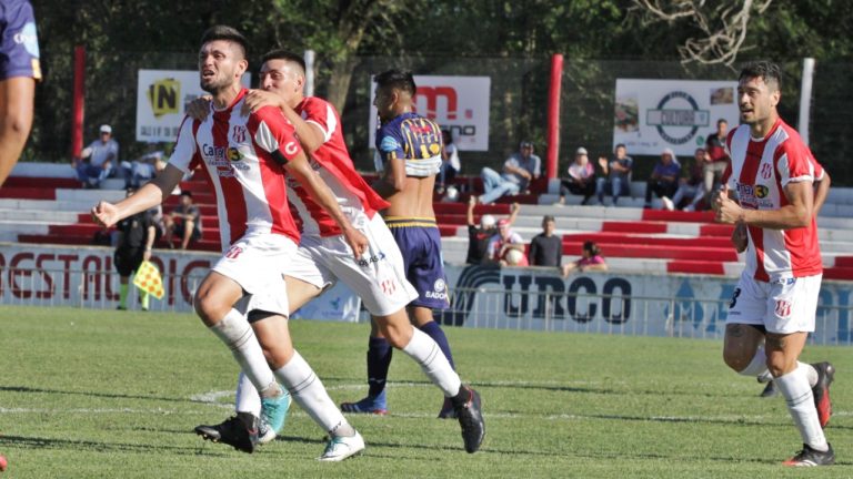 “Fue un triunfo clave que nos empareja en la tabla”, aseguró Pablo Agüero sobre el partido frente a All Boys