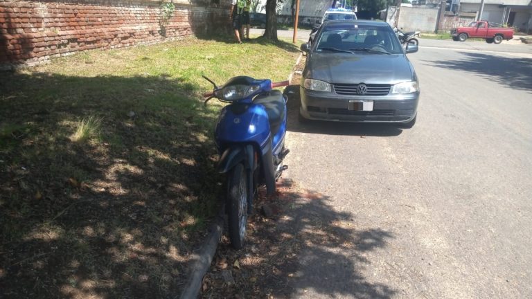 Mujer motociclista chocó a un hombre en bicicleta en calle 26 y 21: Ambos fueron hospitalizados