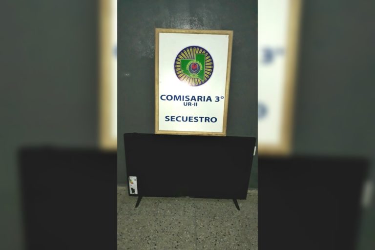 En rápido procedimiento, la Policía recuperó un televisor robado y detuvo al presunto autor