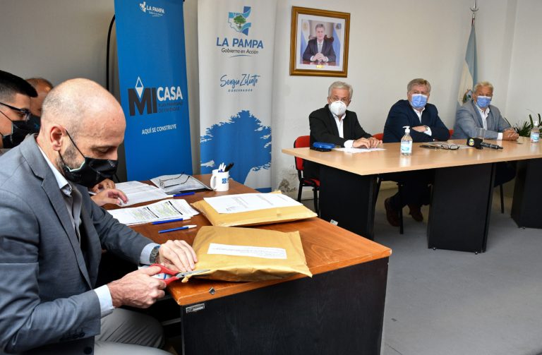Licitaron viviendas sociales por más de $505 millones y Ziliotto criticó la gestión nacional de Macri: “hubo años en los que no pudimos licitar viviendas”