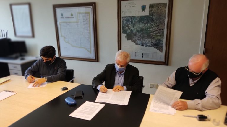 Firman convenios para mantenimientos de canales pluviales para Rancul, Anguil, Uriburu y Vértiz