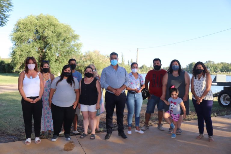 Se sortearon viviendas en La Adela