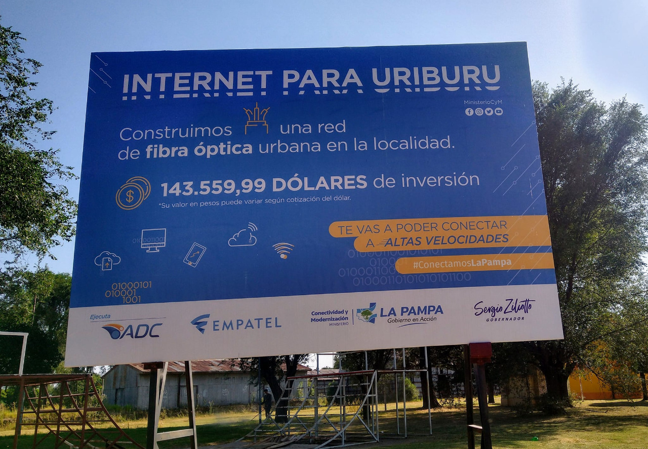 EMPATEL comenzó el tendido de la fibra óptica en Uriburu