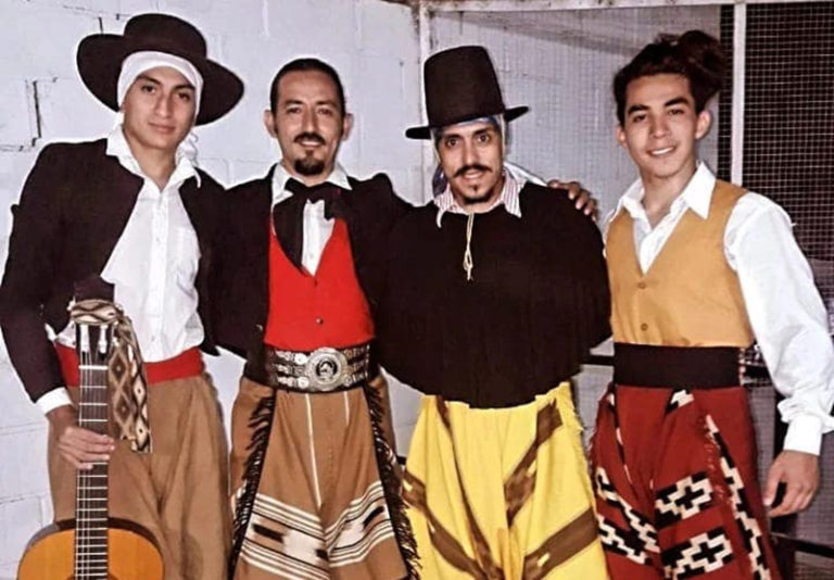 El malambo pampeano brilló y llegó a la cima en el Festival Nacional de Laborde