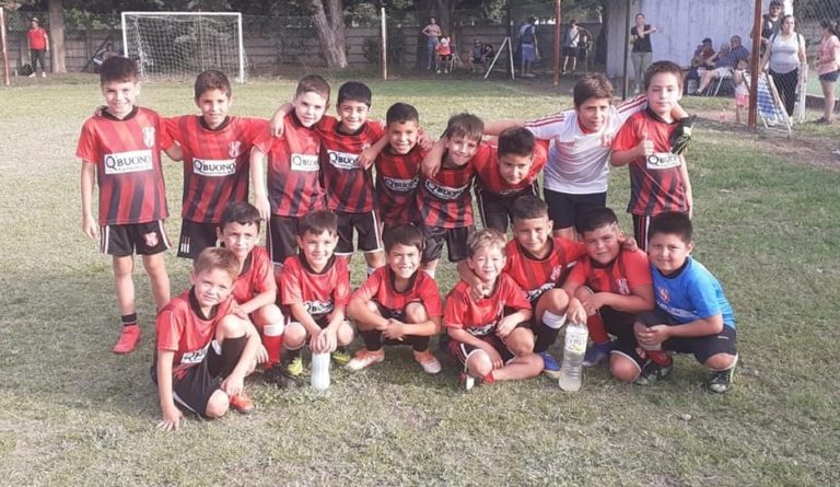 El fútbol infantil de Costa Brava comienza con los entrenamientos