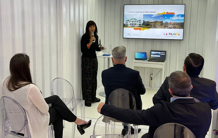 Exponen la oferta pampeana en la Feria Internacional de Turismo 2022