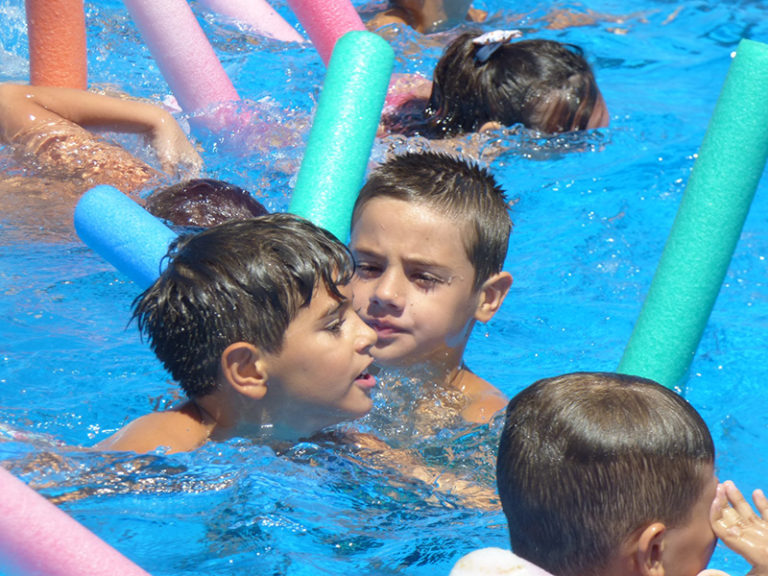 Importante cantidad de niños disfrutan del “Pro Vida” en Rolón y Macachín