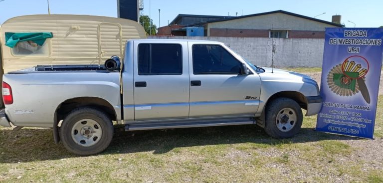 La Brigada de Investigaciones secuestró una camioneta que tenía motor adulterado y una patente apócrifa