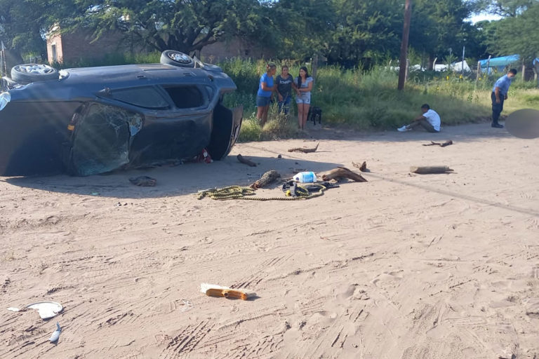 Accidente fatal en Toay: Murió un joven tras el vuelco de un auto