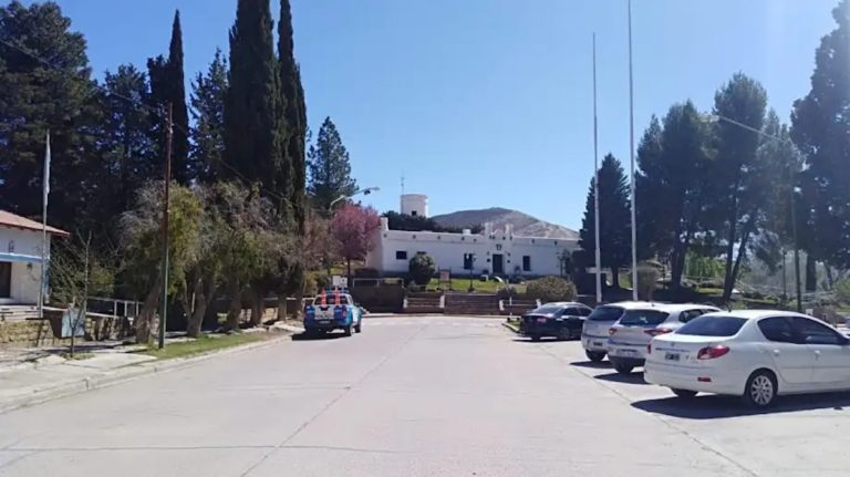 Murió en un accidente cerca de Chos Malal y su familia pide que devuelvan sus mochilas para poder retirar el cuerpo