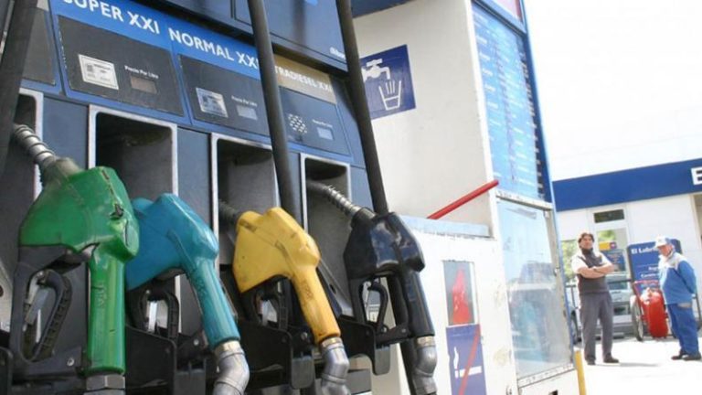 Estaciones de servicio en alerta: rechazan aumento de tasas municipales en Santa Rosa