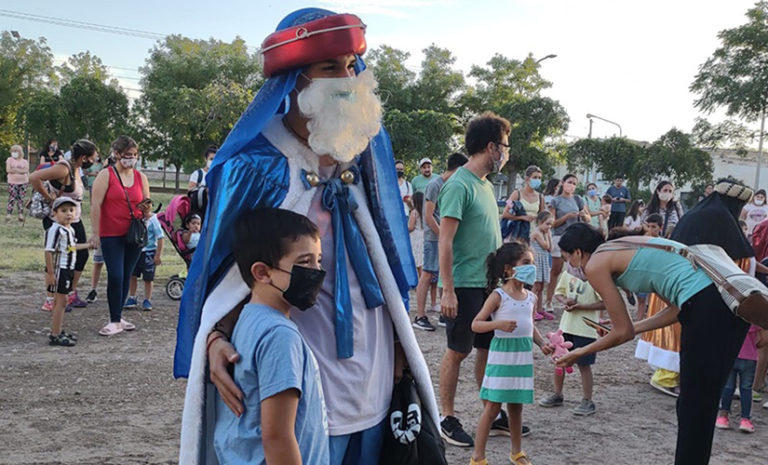 Los Reyes Magos le llevaron su magia a los niños de General Acha