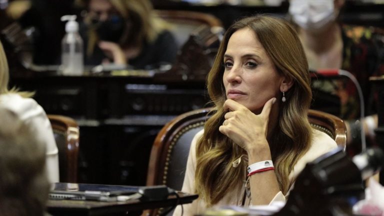 Victoria Tolosa Paz: “La reelección de Alberto Fernández se va a dar naturalmente, es lo que la Argentina necesita”