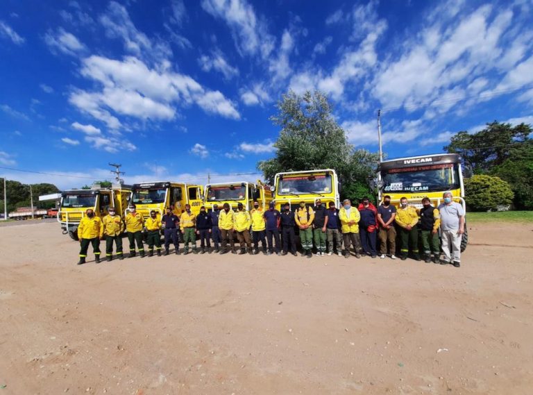 Una Brigada de Bomberos ya se movilizan a trabajar en importante incendio forestal ubicado al límite con San Luis: Hay brigadistas de General Pico y otras 6 localidades pampeanas
