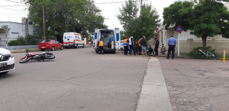 Motociclista hospitalizado tras un siniestro vial