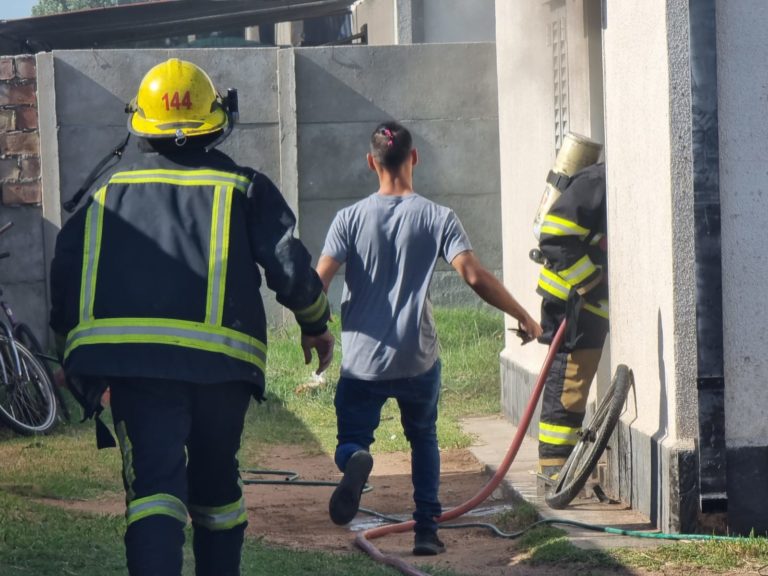 La habitación de una vivienda se prendió fuego en Barrio Federal