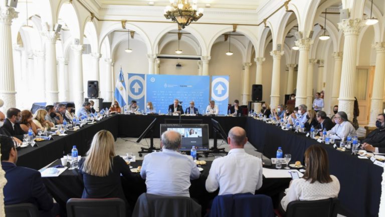 Maccione participó de la asamblea del Consejo Federal: Debido al censo, se modifica el calendario escolar para garantizar los 190 días de clase