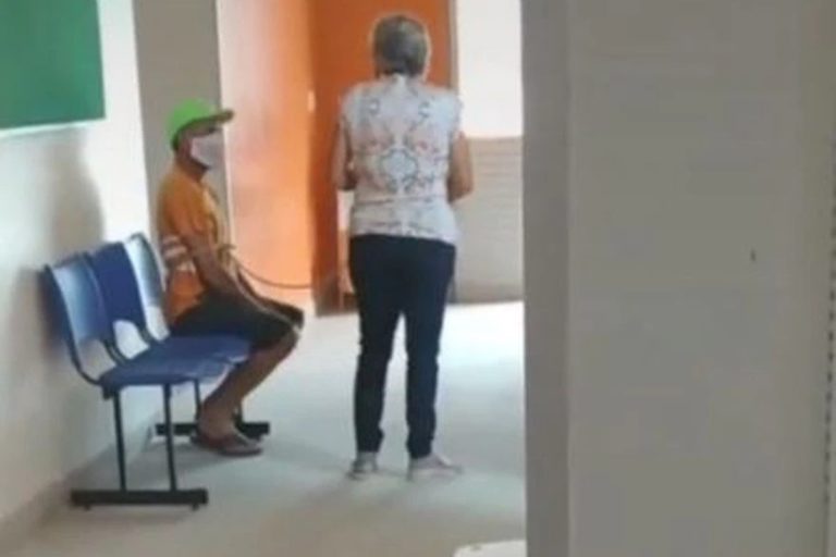Video: una mujer en Brasil llevó atado a su marido a vacunarse contra el coronavirus y desató una polémica￼