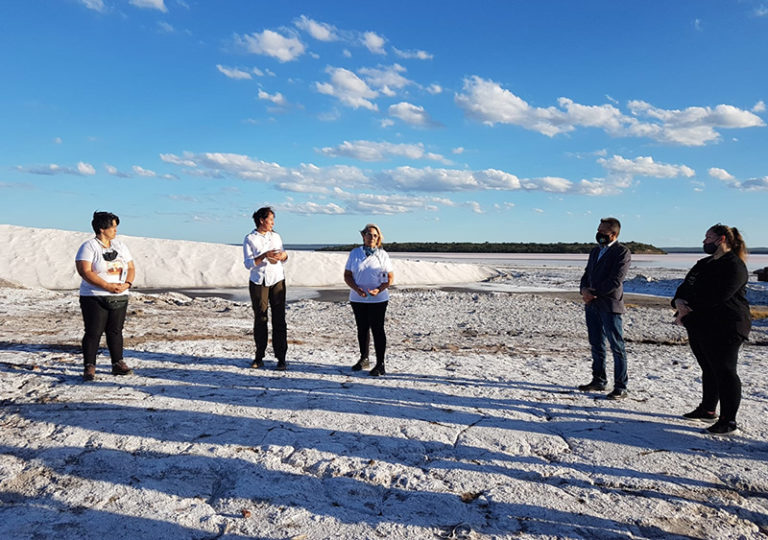 Se inauguró el primer circuito turístico educativo salinero de La Pampa