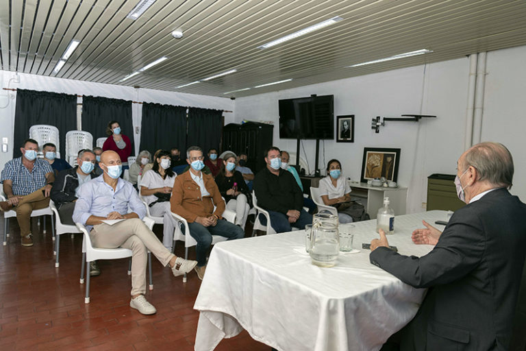 El Ministerio de Salud entregó 13 espirómetros a los referentes sanitarios de distintas localidades pampeanas