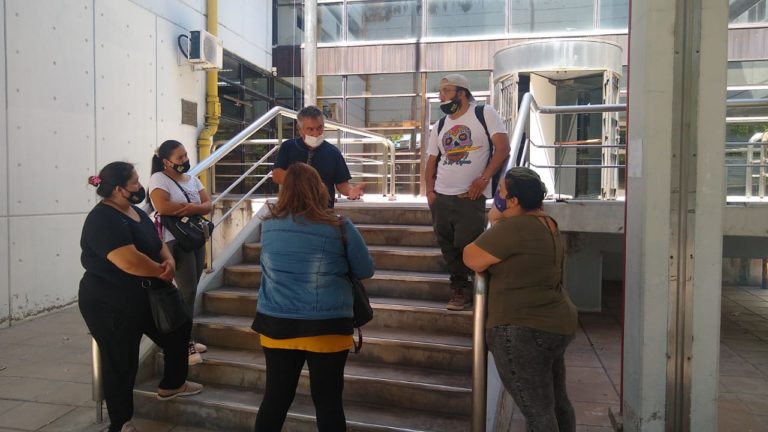 La familia de la mujer accidentada en Alvear aseguró que su pareja es responsable de lo sucedido: “Mi hija está viviendo entre la vida y la muerte y él camina en la calle”