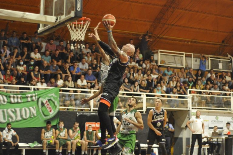 Pico FBC se quedó con el clásico