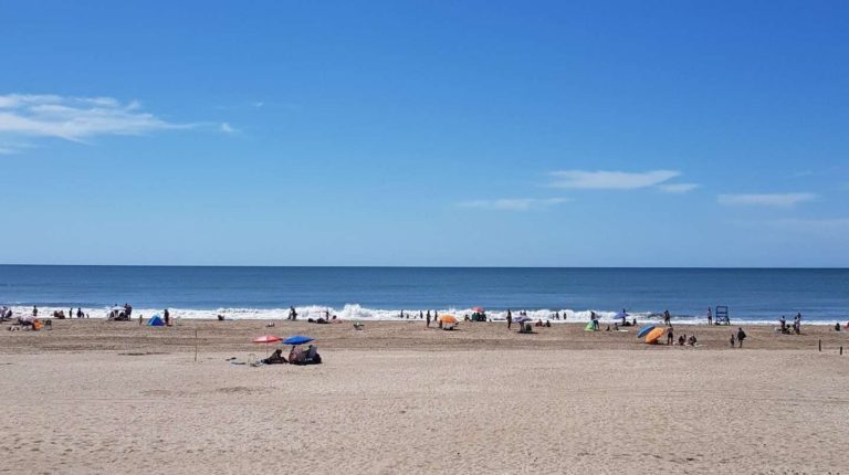 Dos hermanitos de 6 y 10 años murieron ahogados en una playa de Aguas Verdes