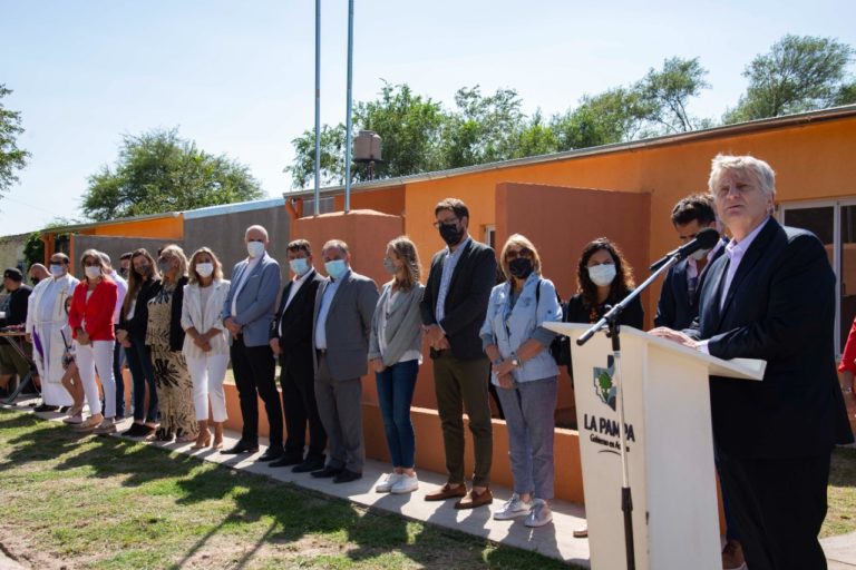 Entrega de viviendas en Trenel: “Venir a inaugurar no nos conforma, tenemos que hacer mucho más” aseguró Ziliotto