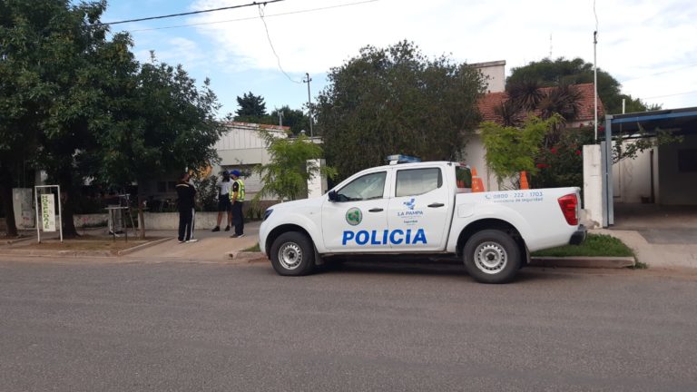 Tras un allanamiento en un hotel, la Policía detuvo a un delincuente foráneo que había robado pertenencias de la camioneta de un vecino en Parera