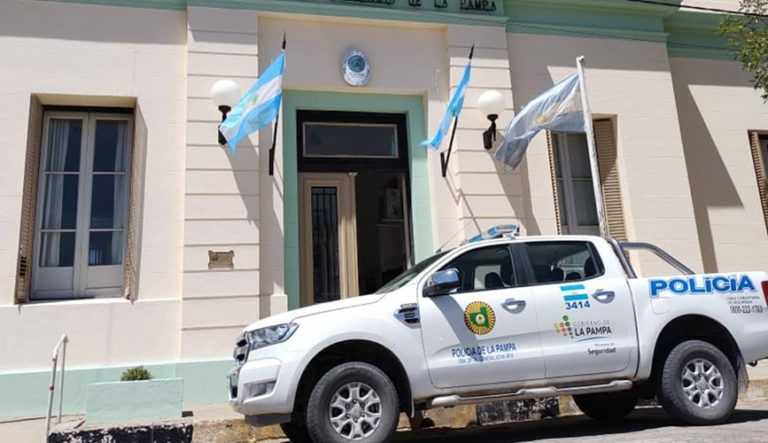 “Batalla campal” con más de 150 involucrados en General Acha: La Policía detuvo a dos hombres