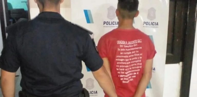 Buenos Aires: robó dos casas y lo identificaron porque se le cayó el carnet de vacunación contra el Covid
