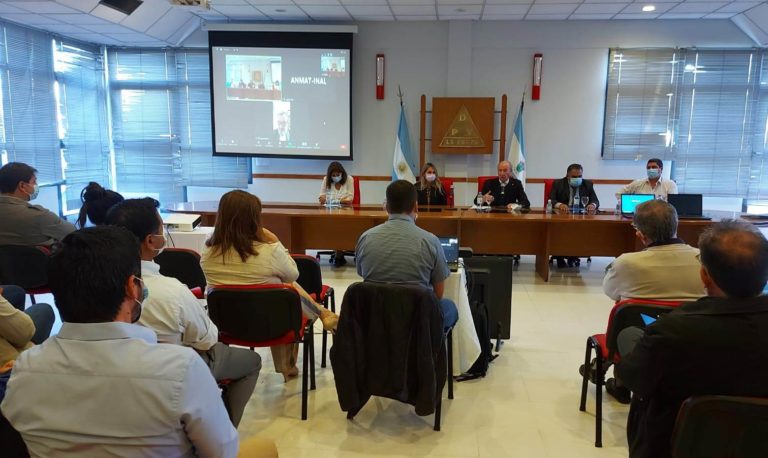 El municipio firmó un convenio para la implementación del nuevo carnet de manipulación de alimentos