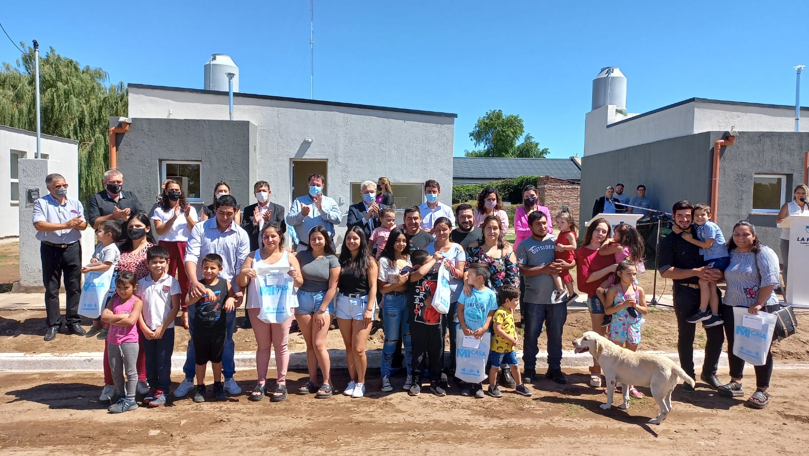 Seis familias de Ataliva Roca recibieron viviendas del Plan “Mi Casa I”