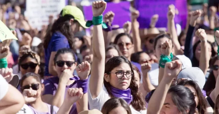 #8M: “Es un día de lucha y ponerlo como un festejo es de alguna manera un plan macabro que trata de banalizar el significado de esta fecha”