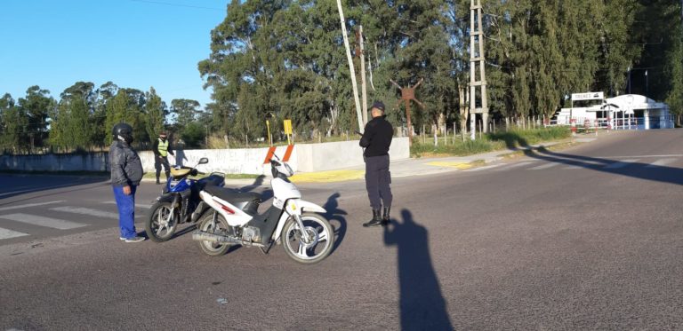 Choque de dos motos dejó a dos mujeres hospitalizadas, una de ellas es menor de edad