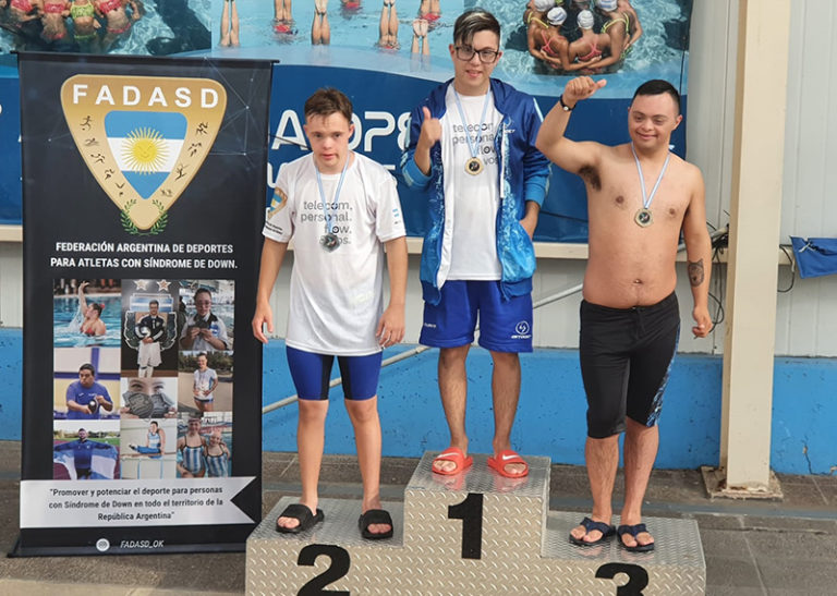 Bauti Bal salió subcampeón nacional de natación y se trae dos medallas de plata para General Pico