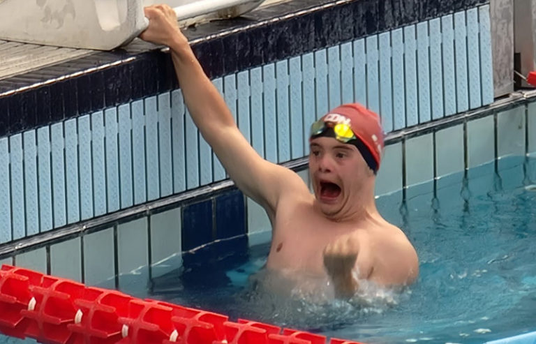 Bauti Bal se consagró campeón nacional en los 200 metros combinados y mañana disputará su última competencia