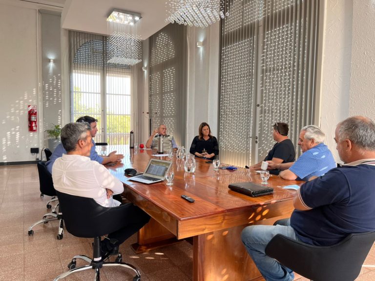 Alonso recibió a entidades agrarias por el mantenimiento y la reparación de caminos vecinales