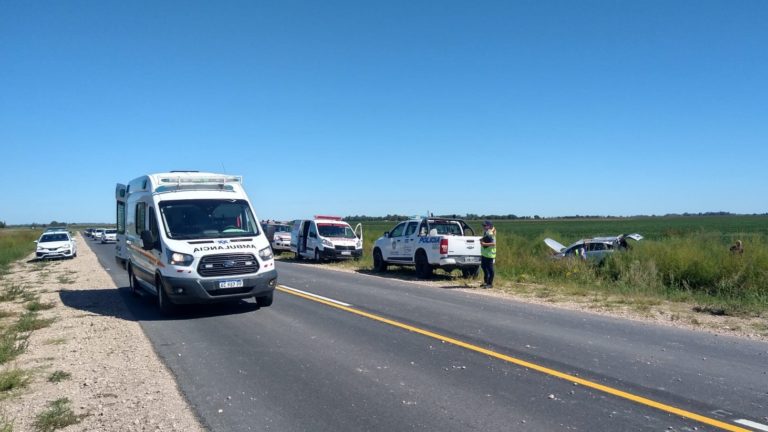 Se despistó y terminó volcando en Ruta 7: Un hombre de 39 años fue trasladado al Hospital Gobernador Centeno