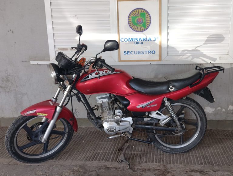 Tiempo récord: La Policía recuperó una motocicleta 15 minutos después de su robo
