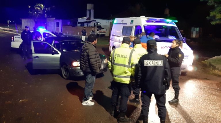 Se le cruzó un perro, frenó abruptamente y otro auto lo chocó desde atrás: No hubo heridos