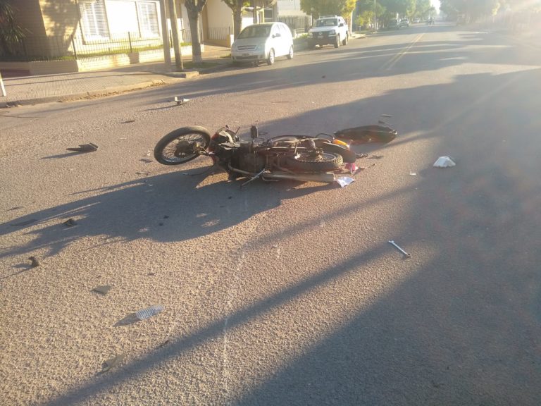Choque de motos dejó a dos personas hospitalizadas: Uno de ellos dio positivo en la alcoholemia