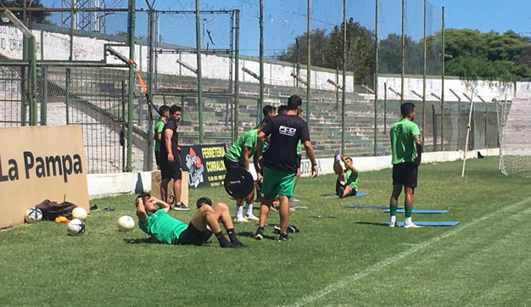 Ferro goleó a Pico FBC en un amistoso y presentó a sus tres nuevos refuerzos