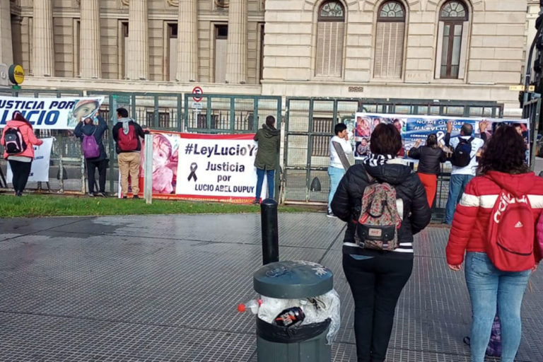El Senado aprobaría hoy la esperada Ley Lucio para proteger los derechos de la niñez en Argentina: “no queremos irnos con las manos vacías nuevamente”, dijo Ramón Dupuy