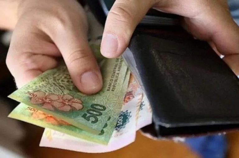 Es oficial: el salario mínimo llegará a casi $48 mil a fin de año